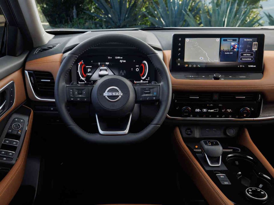 Nissan Rogue 2024 possuem Apple CarPlay e Android Auto como o sistema padrão